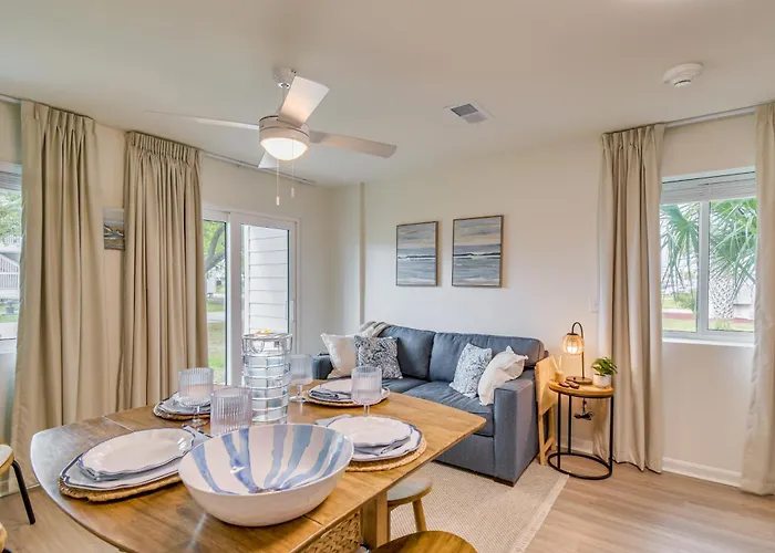 Holiday home Steps To Beach! Couple Or Small Family Retreat! Gulf Shores