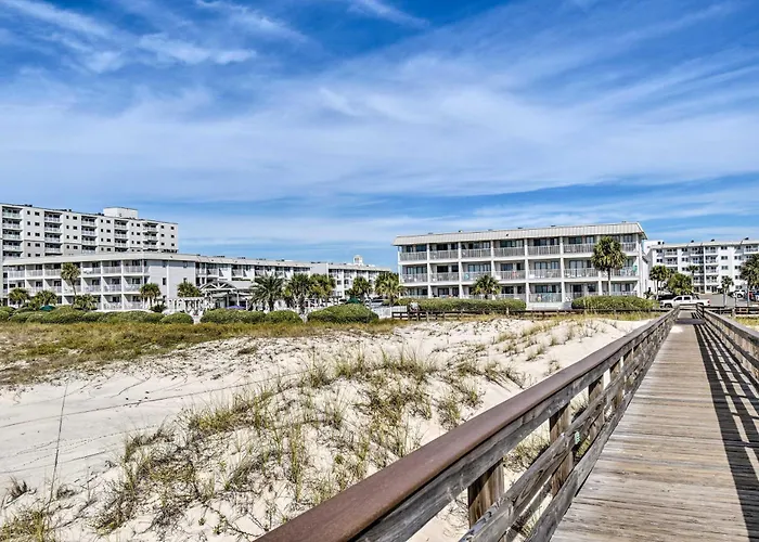 Steps To Beach! Couple Or Small Family Retreat! Holiday home Gulf Shores
